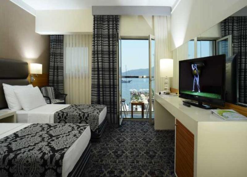 Cettia Beach Resort Hotel