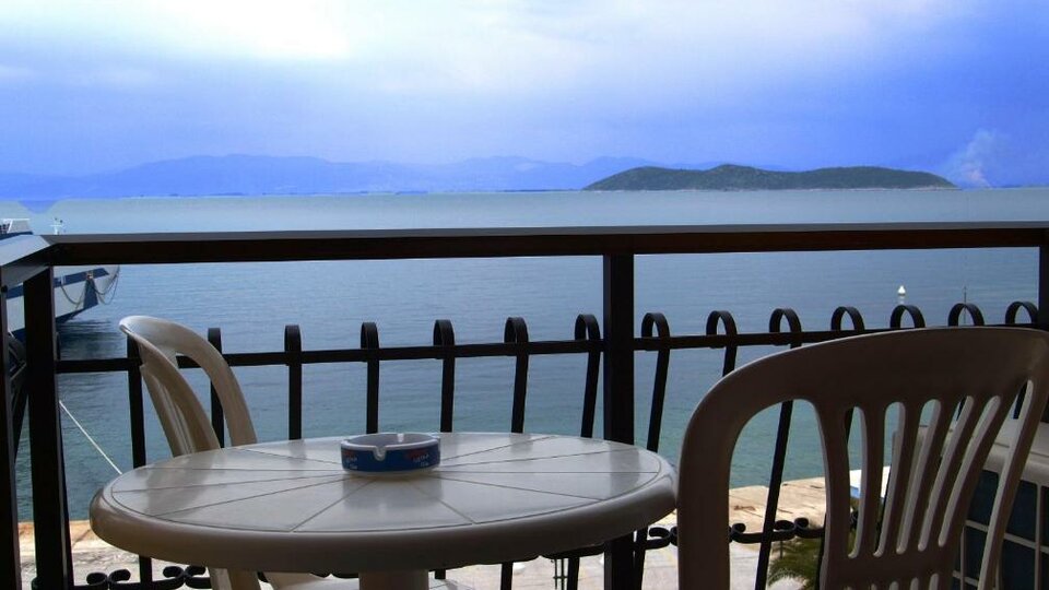 Akti Hotel