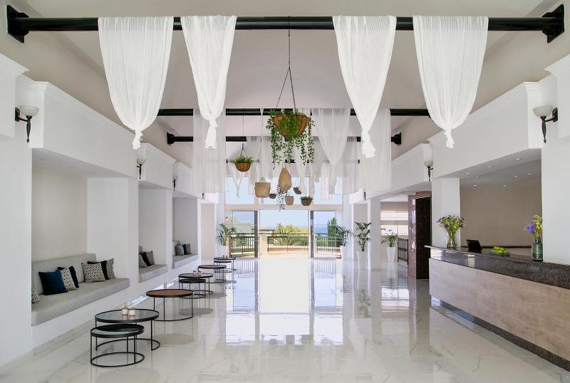 Hotel Louis Paphos Breeze