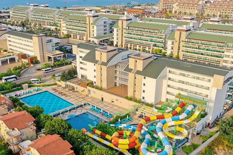 Crystal Waterworld Aqua Collection Hotel