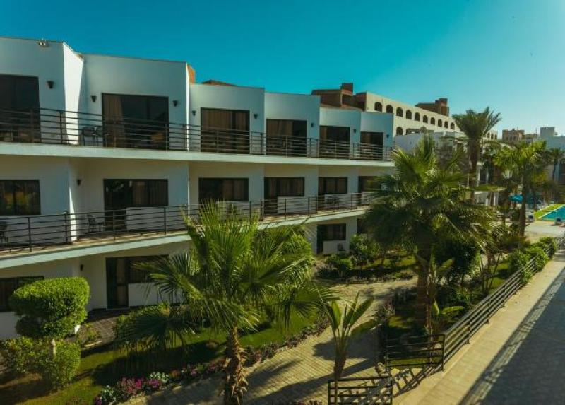 La Rosa Waves Hotel
