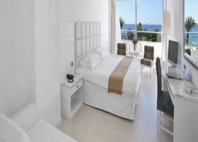 Grecian Sands Hotel