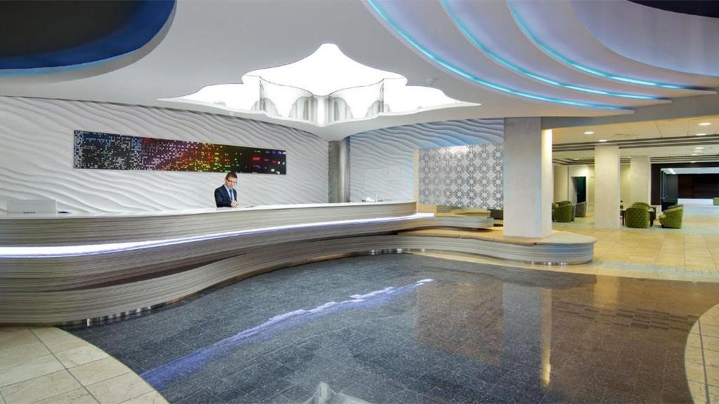 Hotel Puente Real 