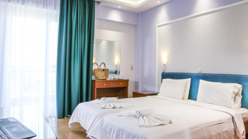 Hotel Royal Hotel and Suites