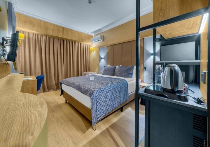 Numa Port Hotel