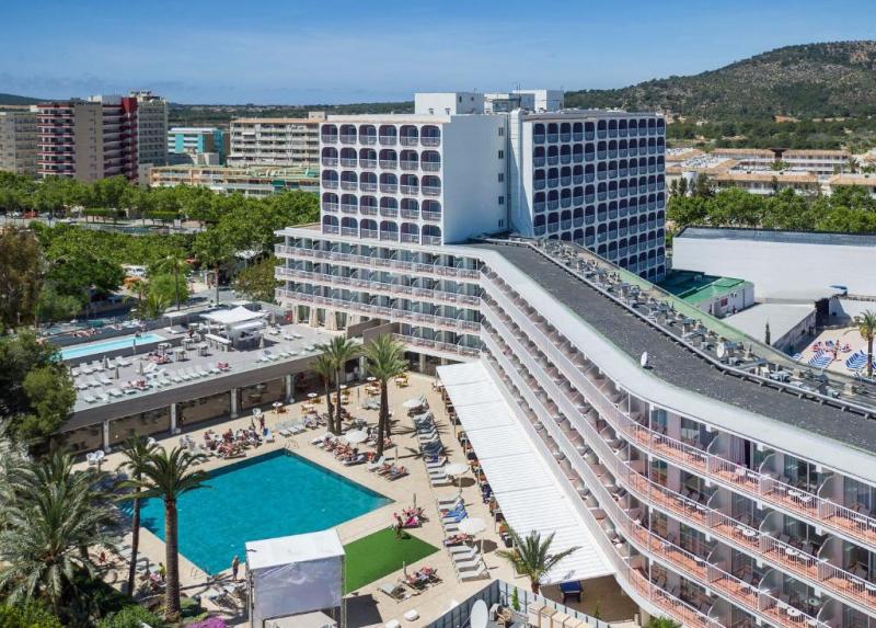 Sol House The Studio Hotel