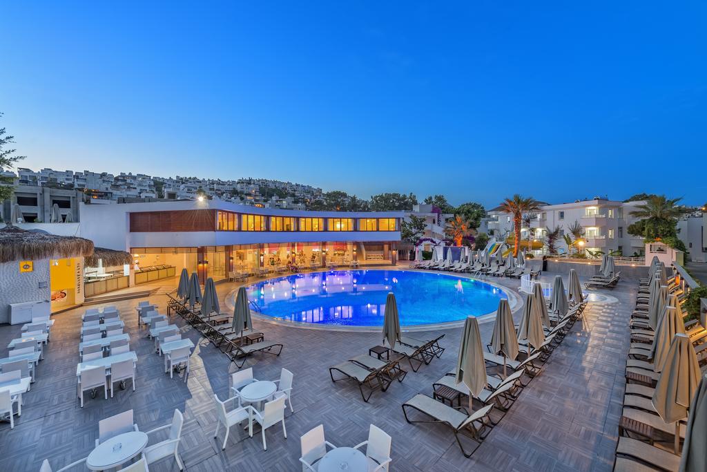 Hotel Bendis Beach