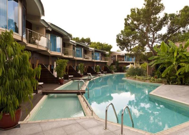 Rixos Sungate Hotel