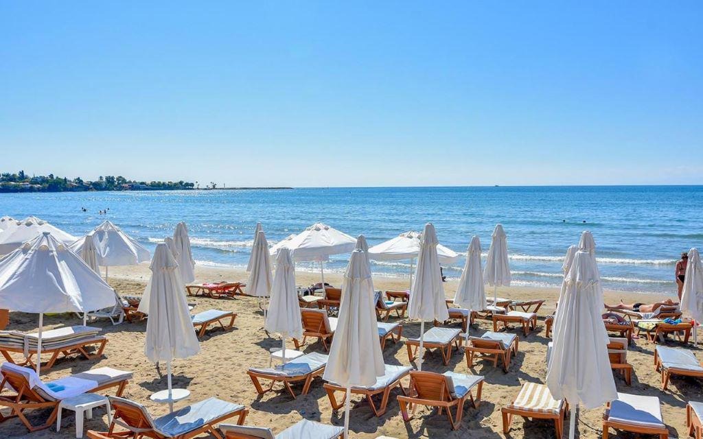 Clover Magic Altinkum Park Side Hotel