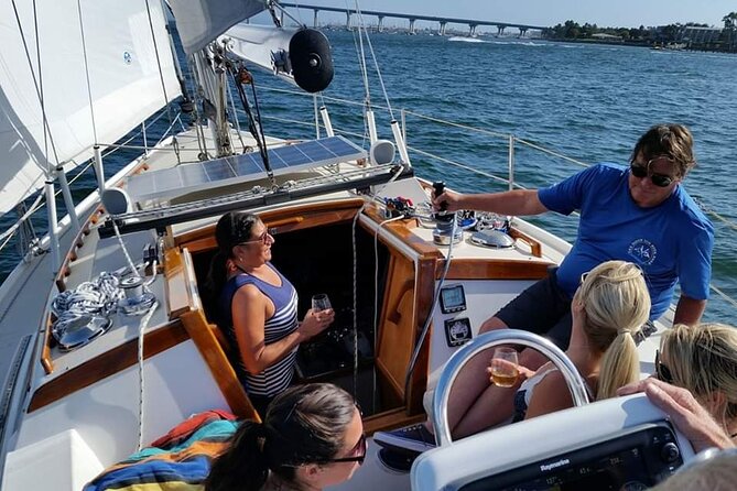 Affordable, Luxury Sailing Tour of San Diego's Bay and Coastal Waterways