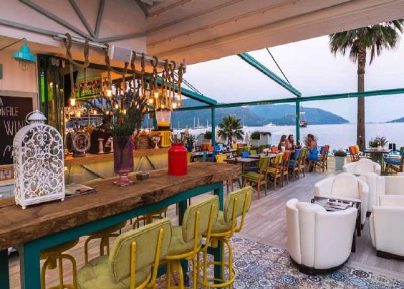 Honeymoon Hotel