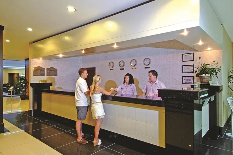 NoxInn Deluxe Hotel