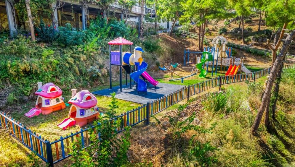 Senza Garden Holiday Club