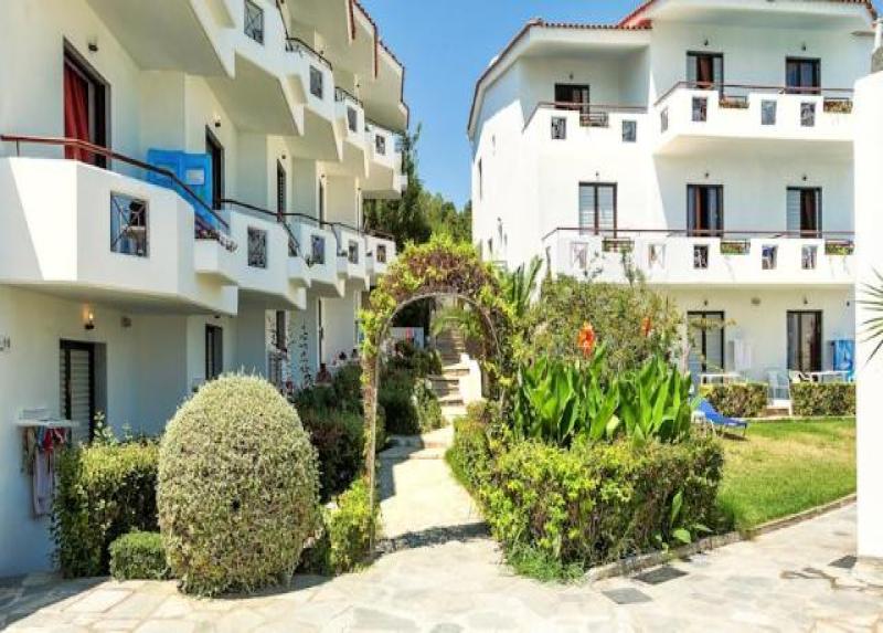 Xenios Dolphin Beach Hotel
