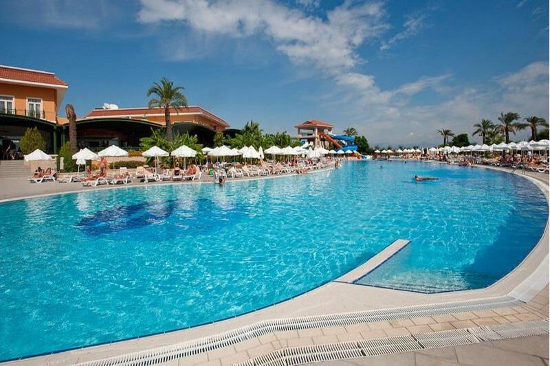 Crystal Paraiso Aqua Collection Hotel