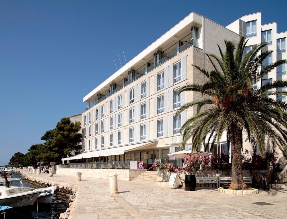 Hotel Adriana