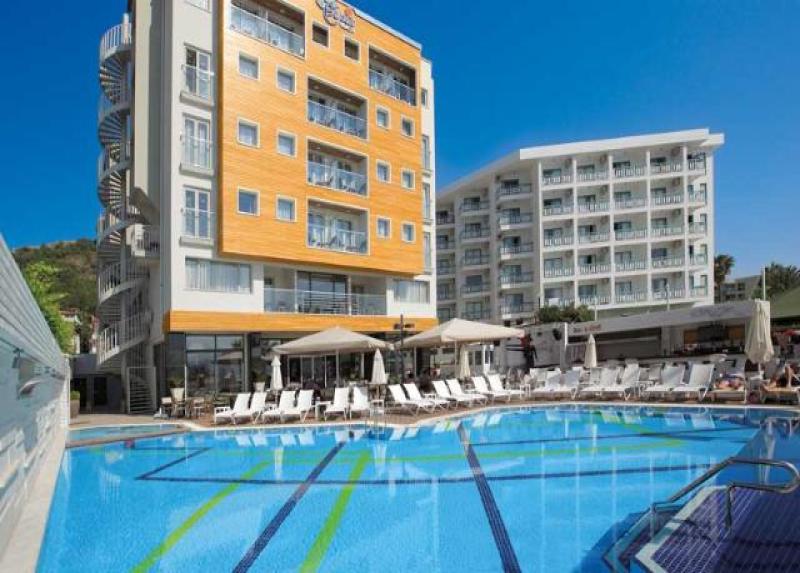 Cettia Beach Resort Hotel