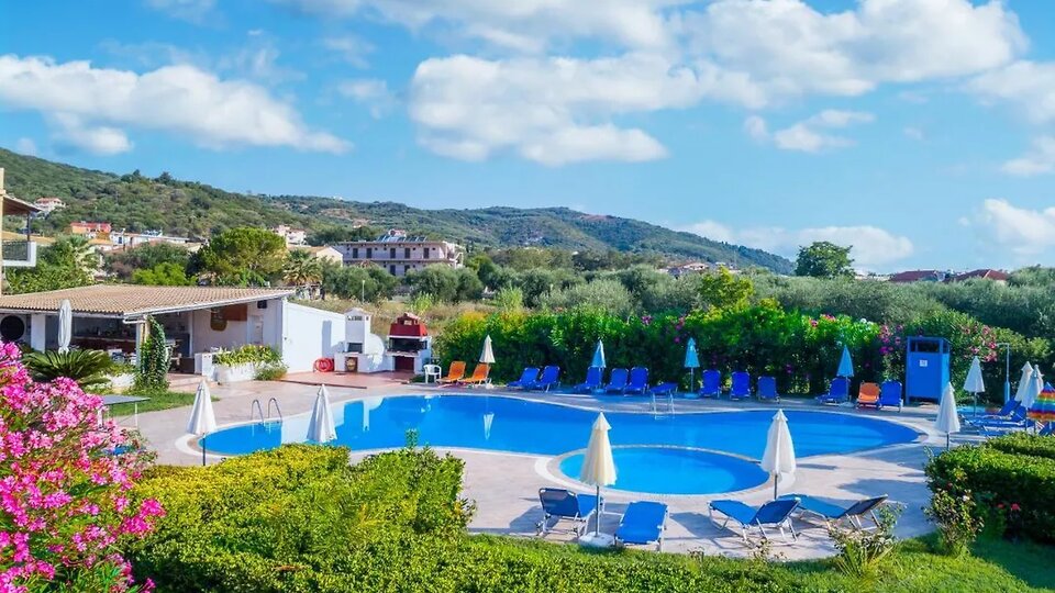 Serena Hotel 