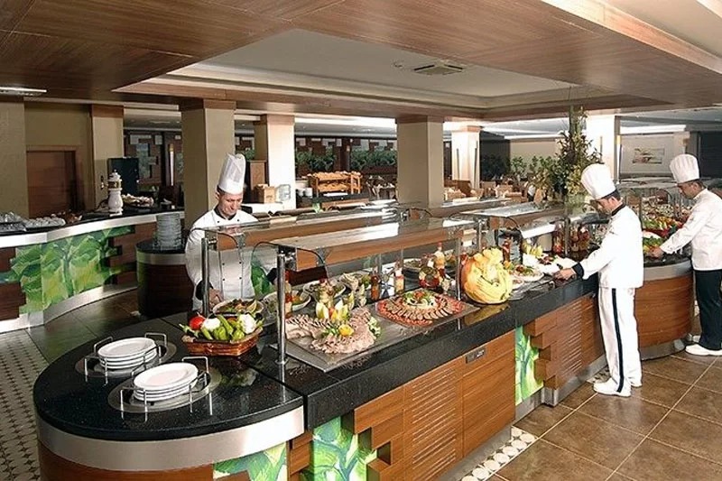 Ambassador Plaza Hotel