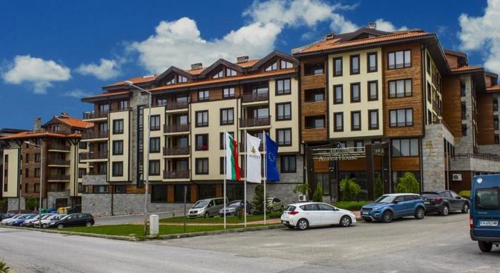 Murite Club Hotel Azalea (main building)
