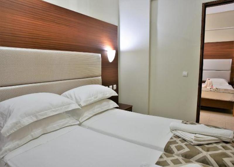 Marathon Hotel