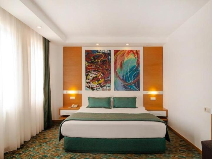 Ladonia Hotels Adakule