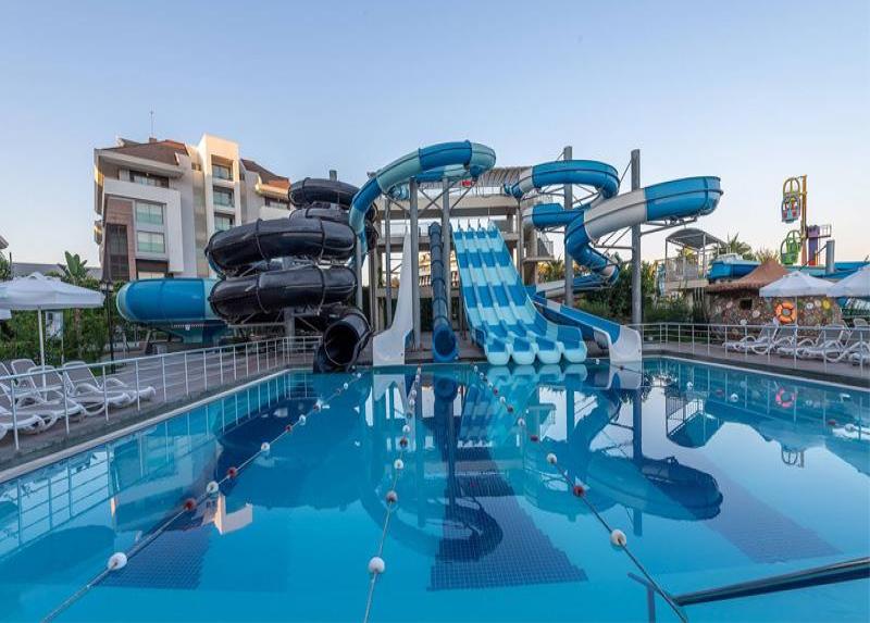 Kirman Belazur Resort & Spa Hotel