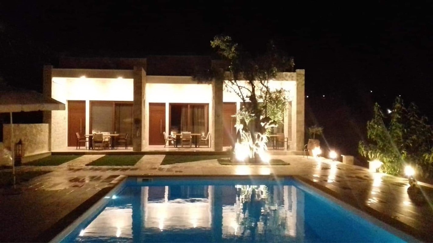 Vila Zefiros Luxury Resort