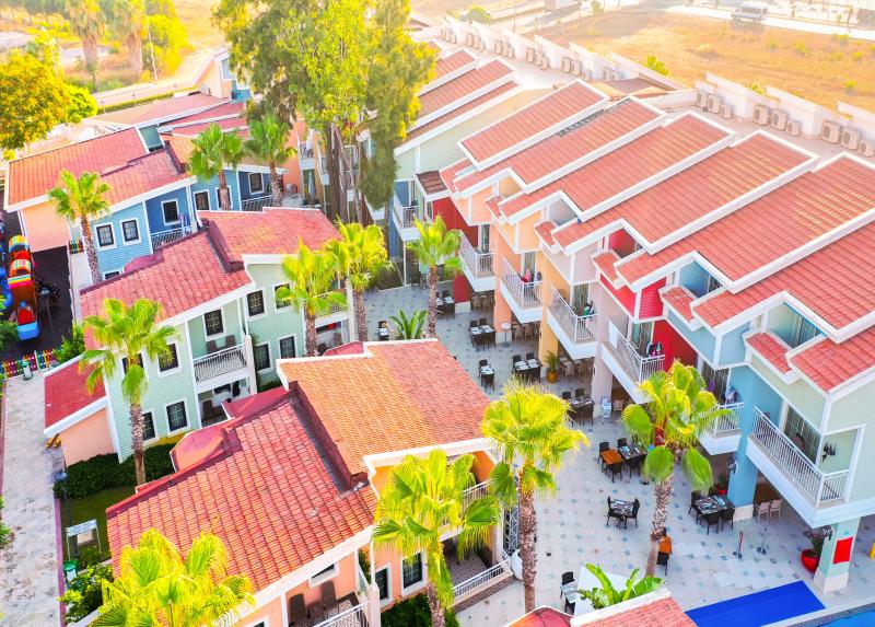 Crystal Club World Of Colours Hotel