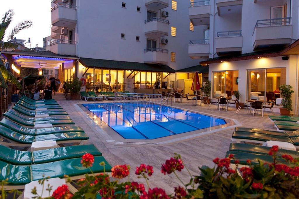 Remi Hotel