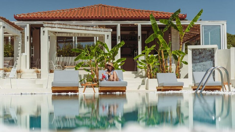 Hotel Ampelia
