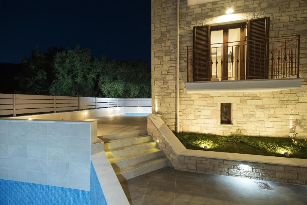 Hotel Aelia Luxury