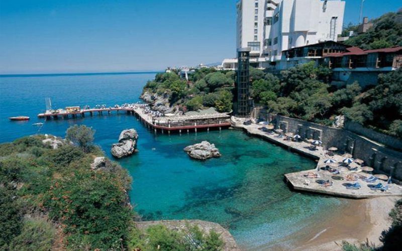 Korumar Deluxe Hotel