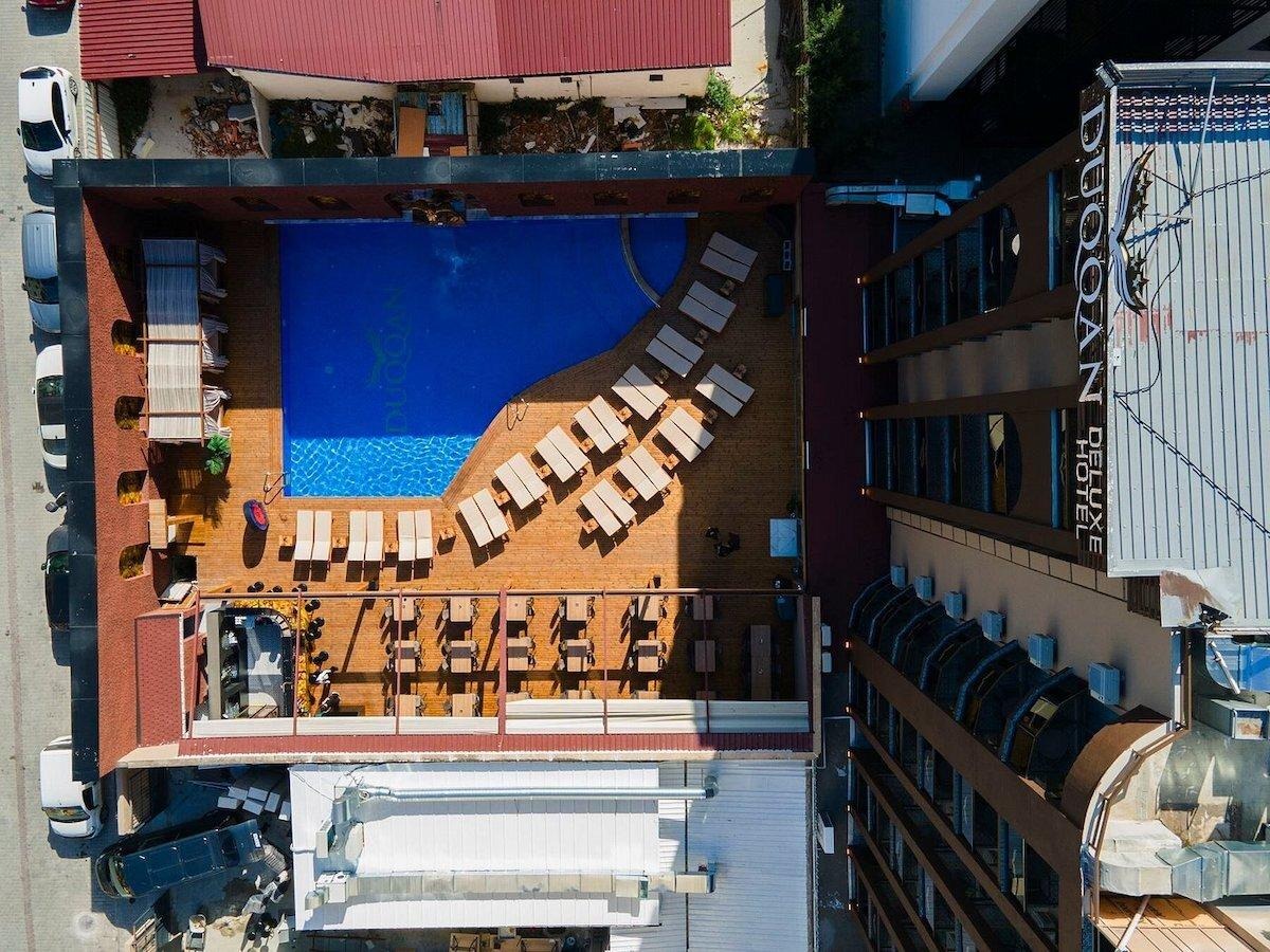 Duqqan Deluxe Hotel
