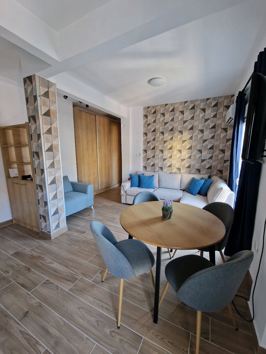 Apartmani Avge