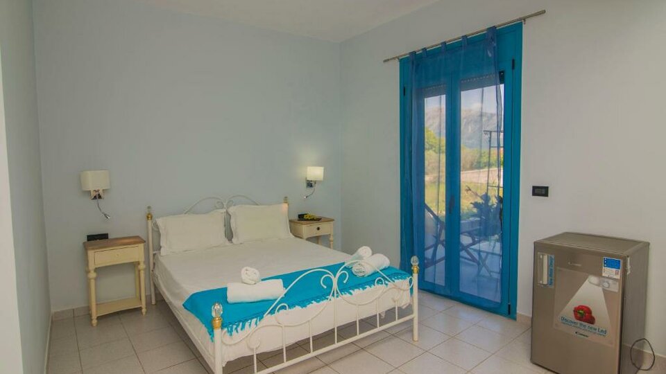 Akrotiri Resort