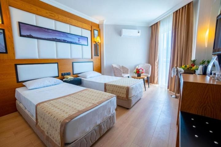 Aydinbey Gold Dream Hotel