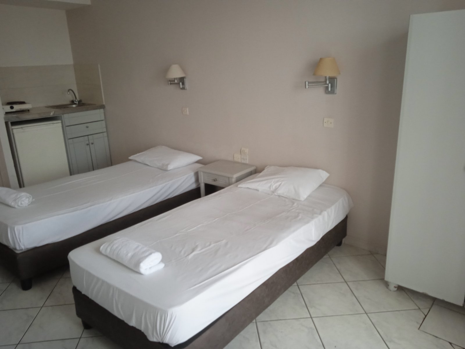 LG Apartments