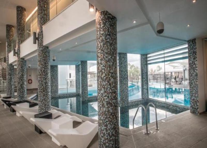 Vassos Nissi Plage Hotel