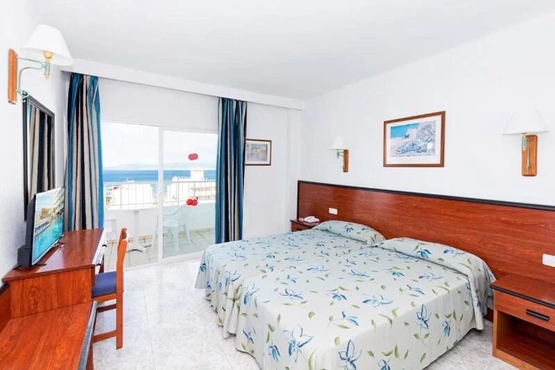 Hotel Reina Del Mar