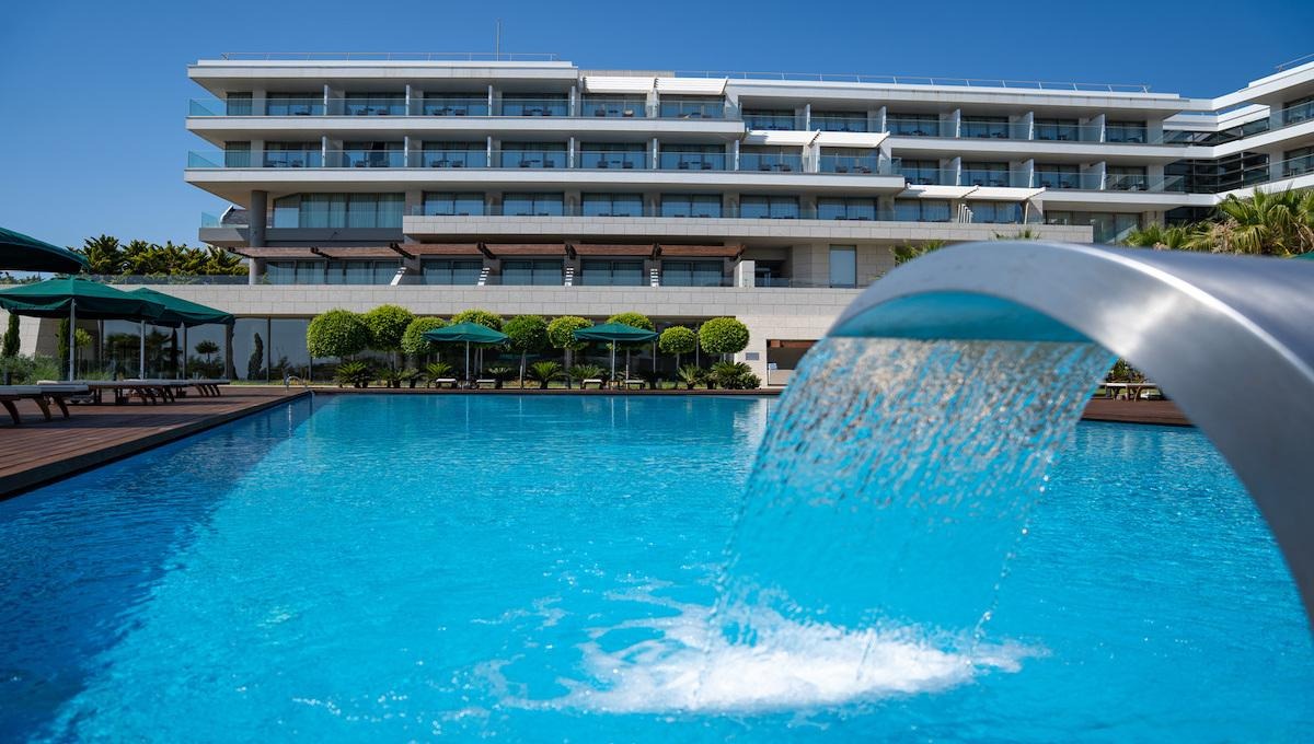 On Live Hotel
