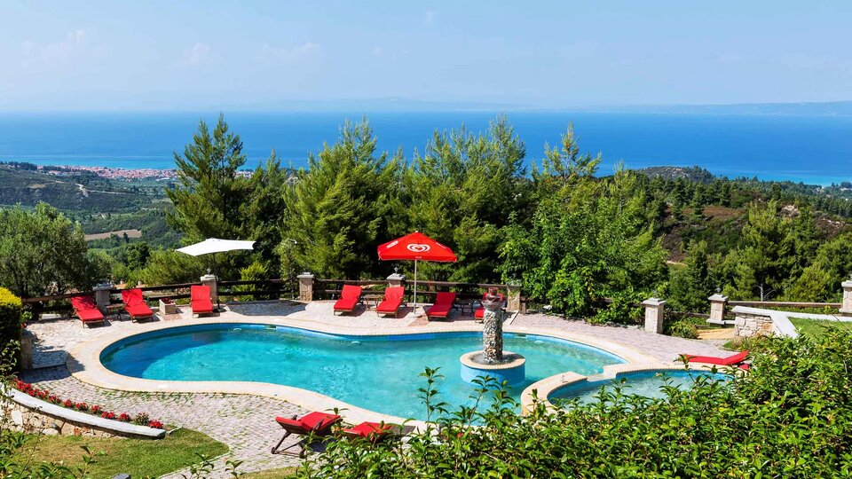 Akritas Ef Zin Villas and Suites