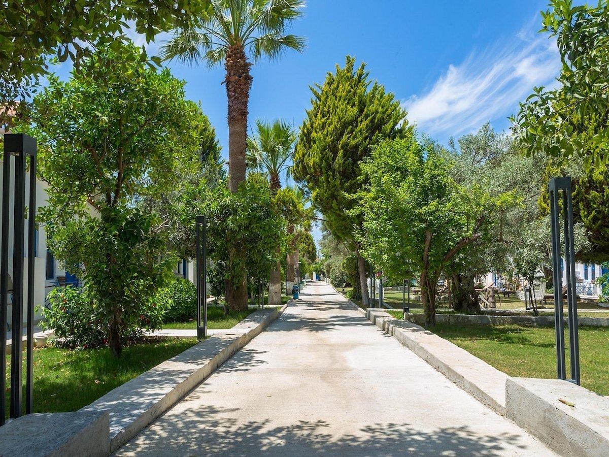 Rusus Garden Marina Hotel