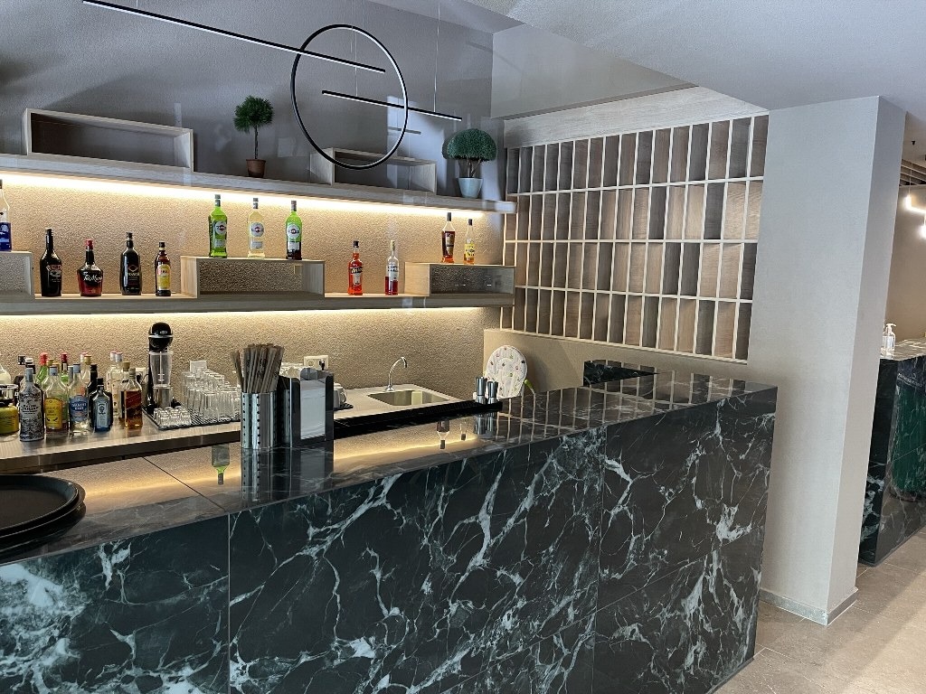 Hotel Astron