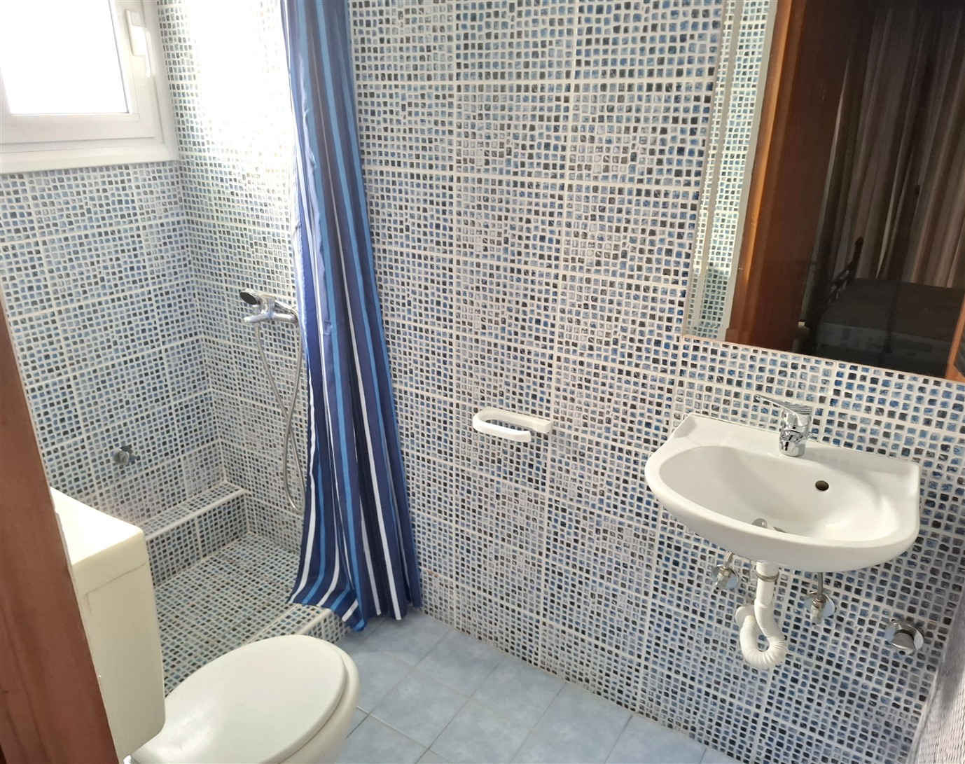 Vila Antonios