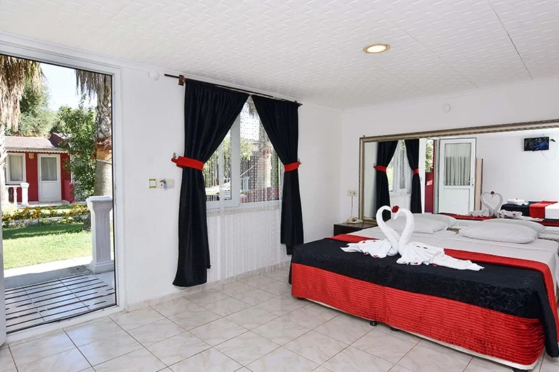 Altinkum Bungalow Hotel