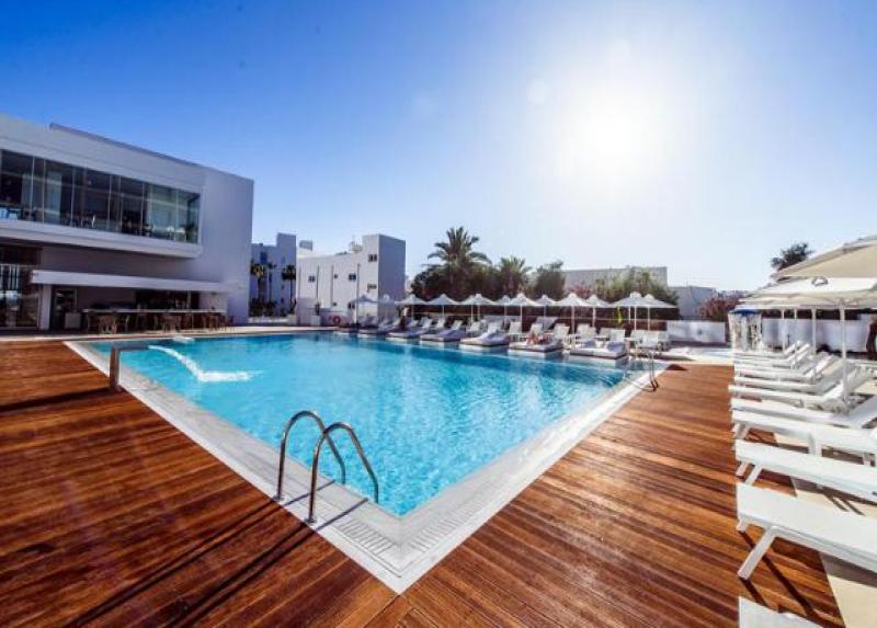 Eleana Hotel