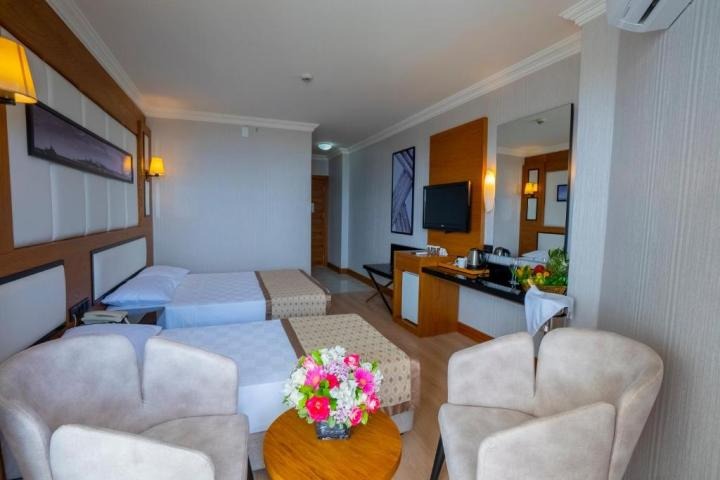 Aydinbey Gold Dream Hotel