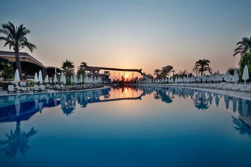 Crystal Paraiso Aqua Collection Hotel