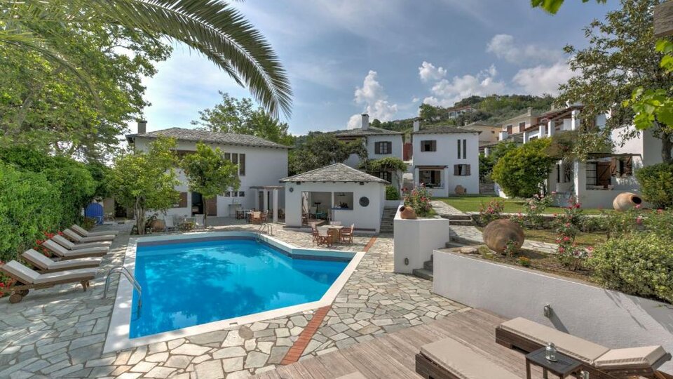 Aeolos Hotel & Villas 